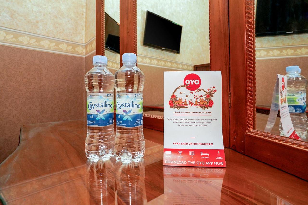 โอโย 231 โฮเต็ล อันดิตา ชาเรียะฮ์ Hotel สุราบายา ภายนอก รูปภาพ