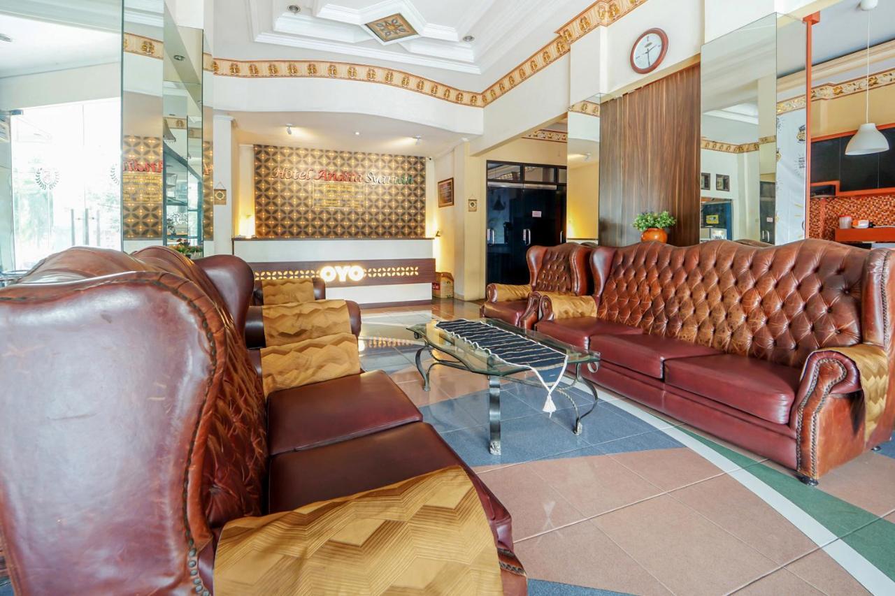 โอโย 231 โฮเต็ล อันดิตา ชาเรียะฮ์ Hotel สุราบายา ภายนอก รูปภาพ